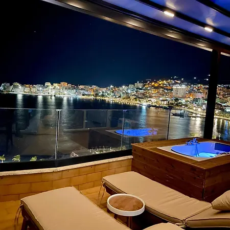 Seaview Golden Penthouse Apartament
